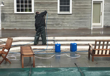 Roof Pressure Washing New Suffolk NY